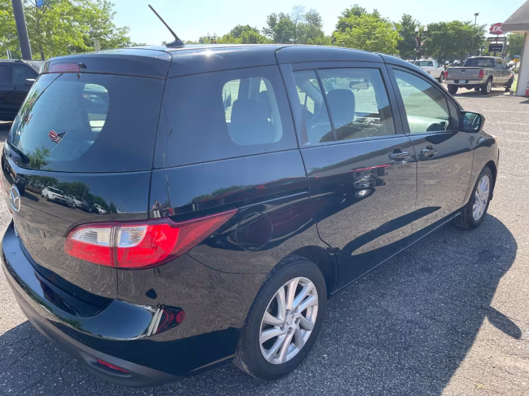 2011 Mazda MAZDA5 - JM1CW2BLXC0106278 - Image #4