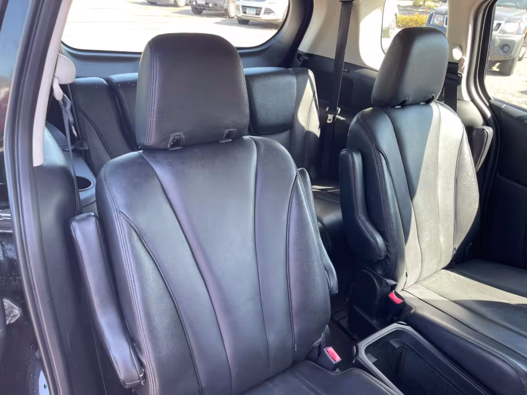 2011 Mazda MAZDA5 - JM1CW2BLXC0106278 - Image #14